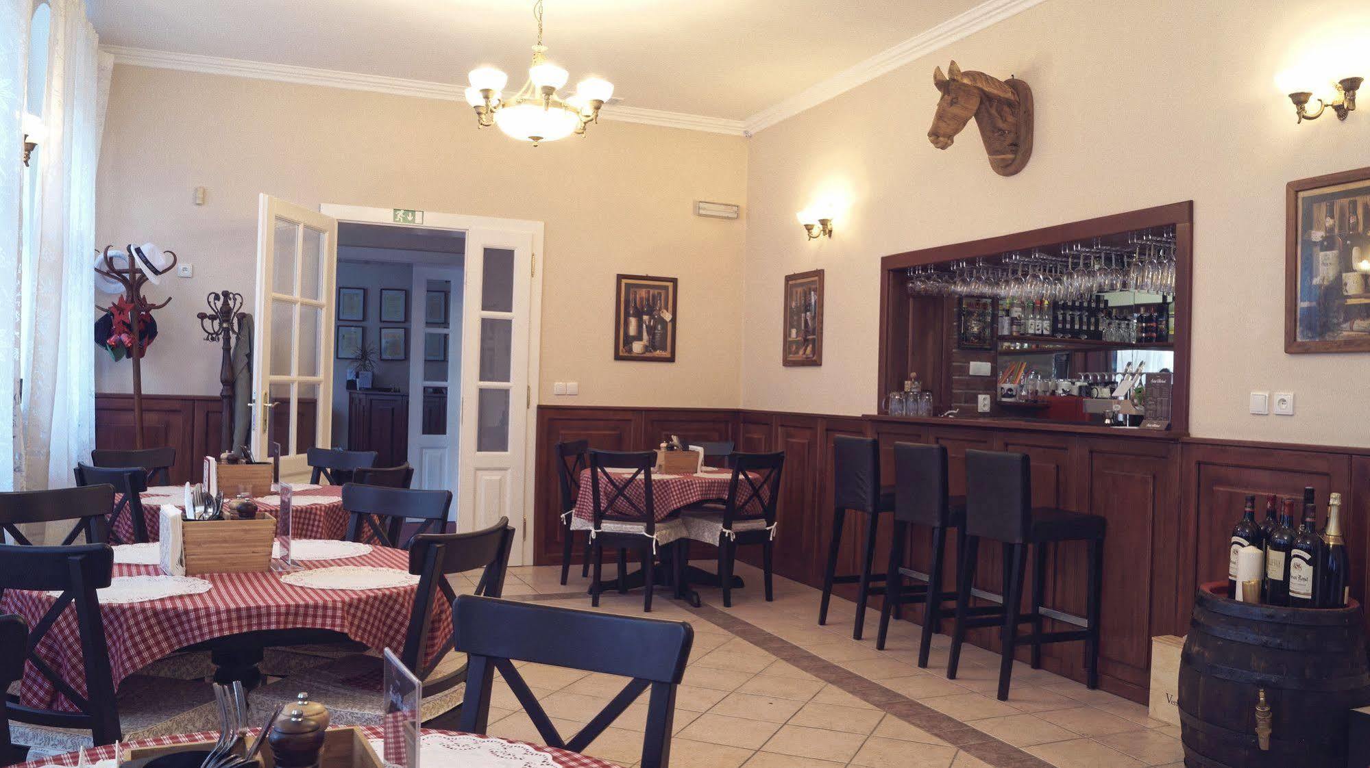 Hotel St.Michael Karlovy Vary Ngoại thất bức ảnh