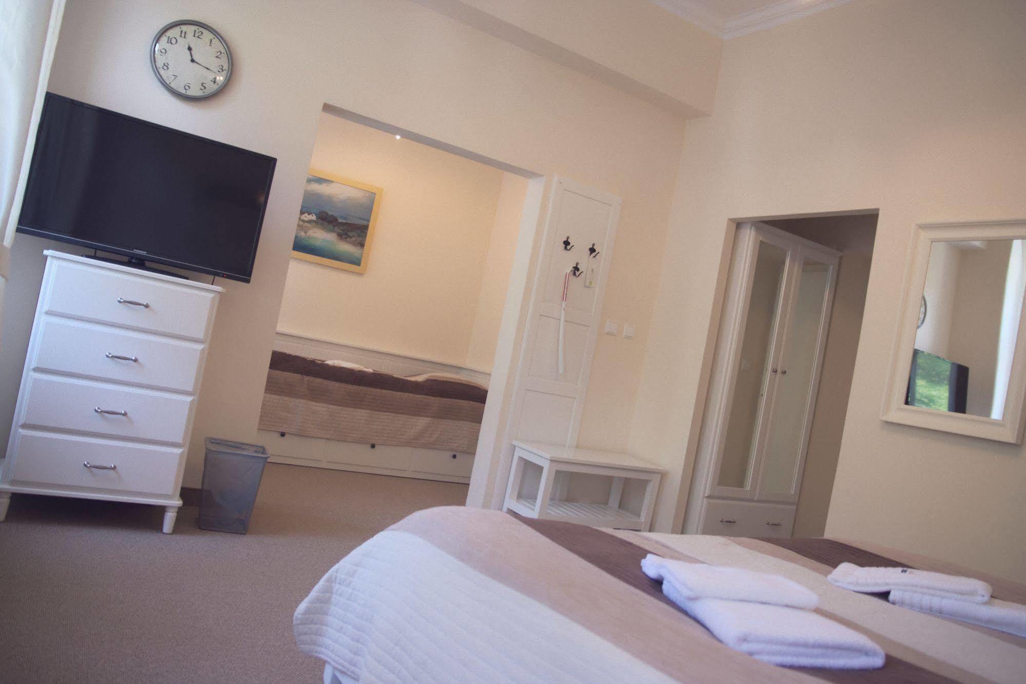 Hotel St.Michael Karlovy Vary Ngoại thất bức ảnh