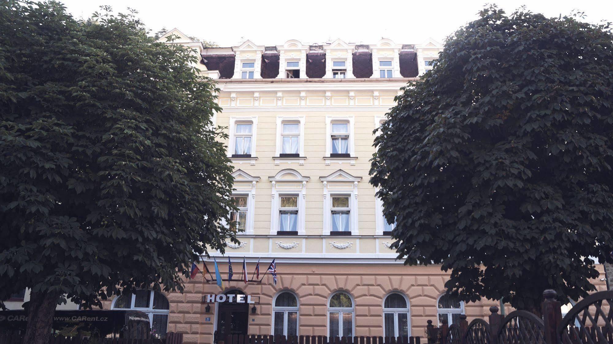 Hotel St.Michael Karlovy Vary Ngoại thất bức ảnh